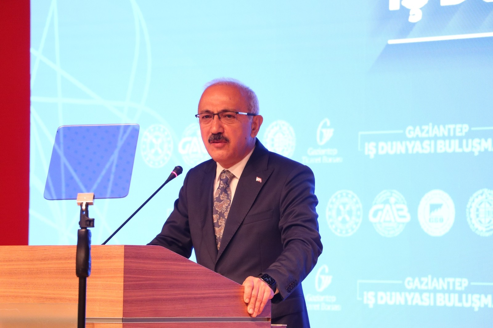 Bakan Elvan’dan enflasyon ve kur açıklaması