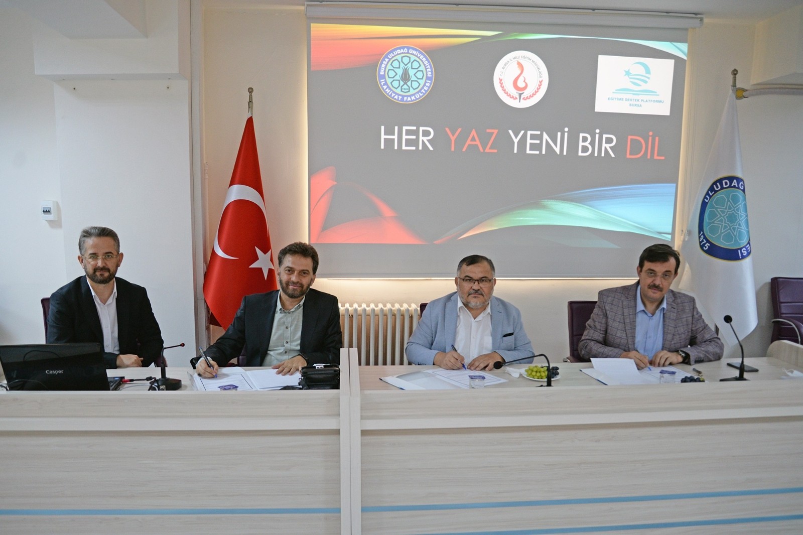 BUÜ’de “her yaz yeni bir dil” projesi