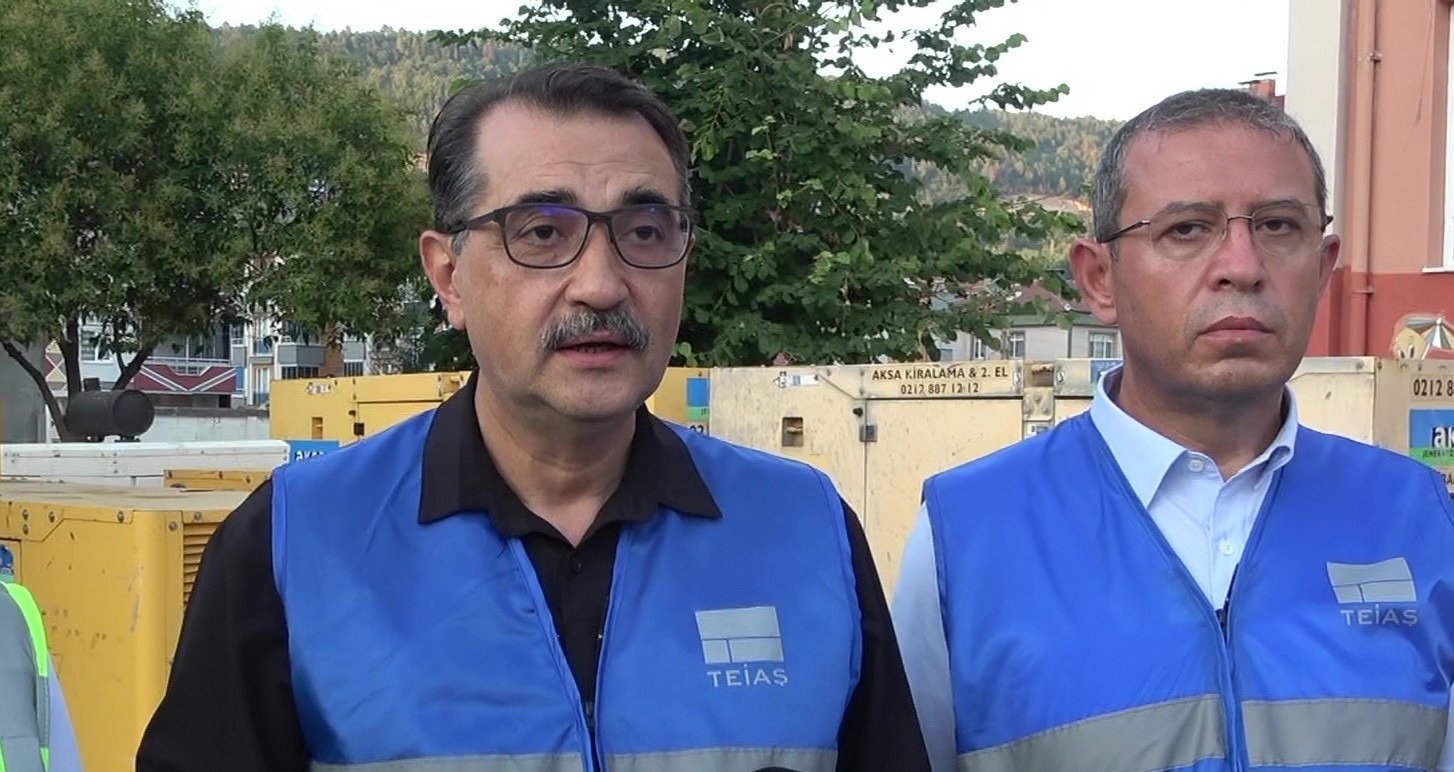 Bakan Dönmez: “Afetten etkilenen vatandaşlarımızın faturalarını ödeme süresini 3 ay süreyle erteliyoruz”