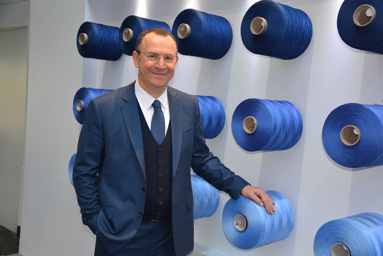 Afetzedelere 1 milyon TL bağış