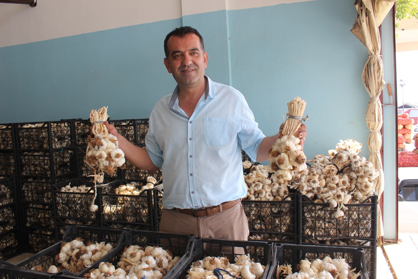 Üretilen tarım ürünlerinin yüzde 70’i hal dışında satılıyor