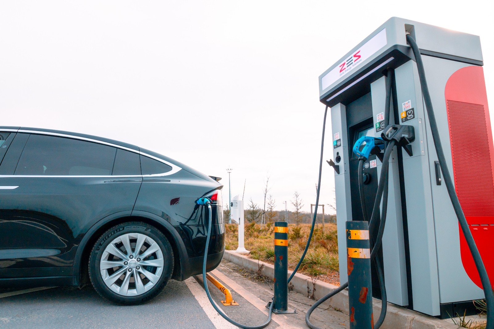 Sıfır emisyonlu ZES yatırımları genişletiliyor