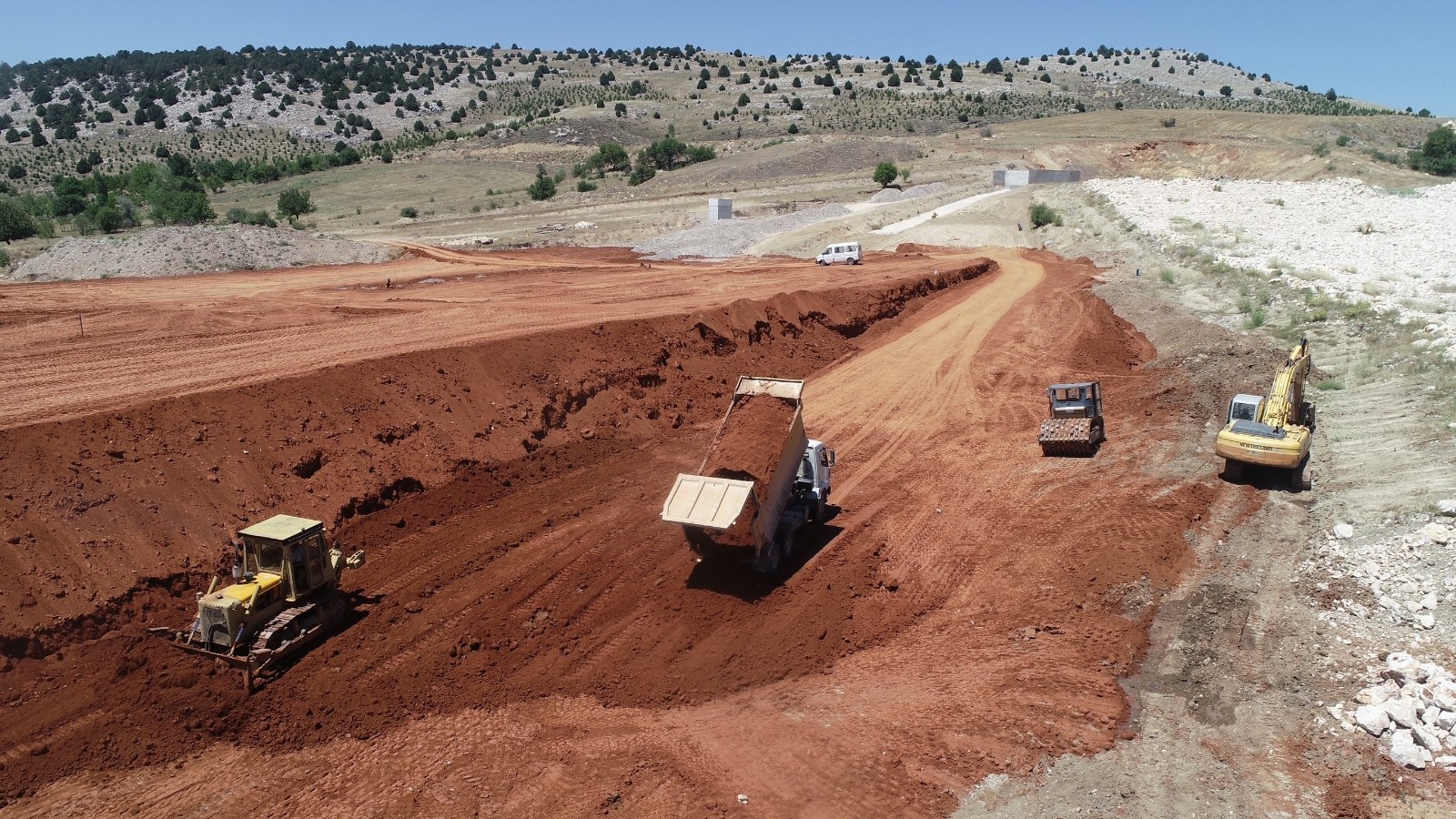 Sandıklı Ballık Göleti ile 790 dekar tarım arazisi suya kavuşacak