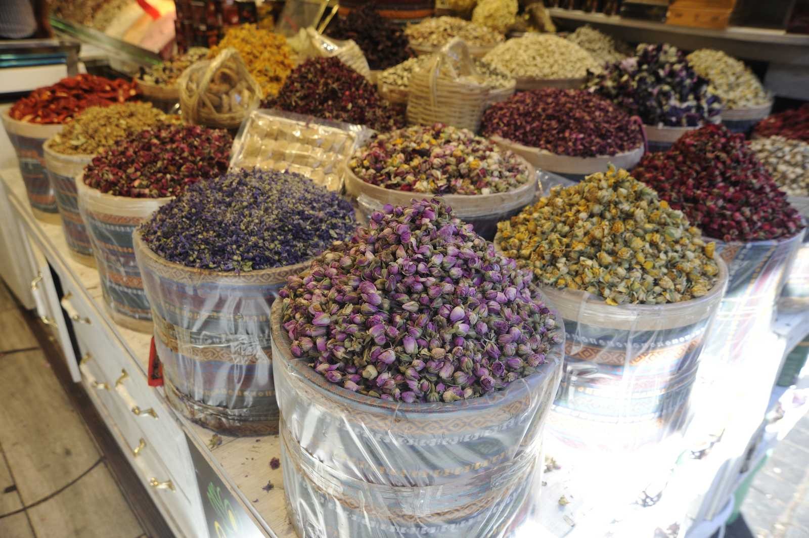 Havalar soğudu ıhlamur ve kış çayına talep arttı