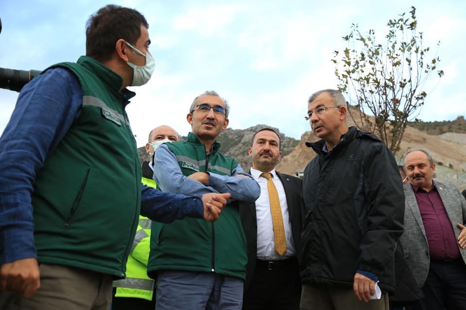 DSİ Genel Müdürü Yıldız, Yusufeli Barajı ve yeni yerleşim yerinde incelemelerde bulundu