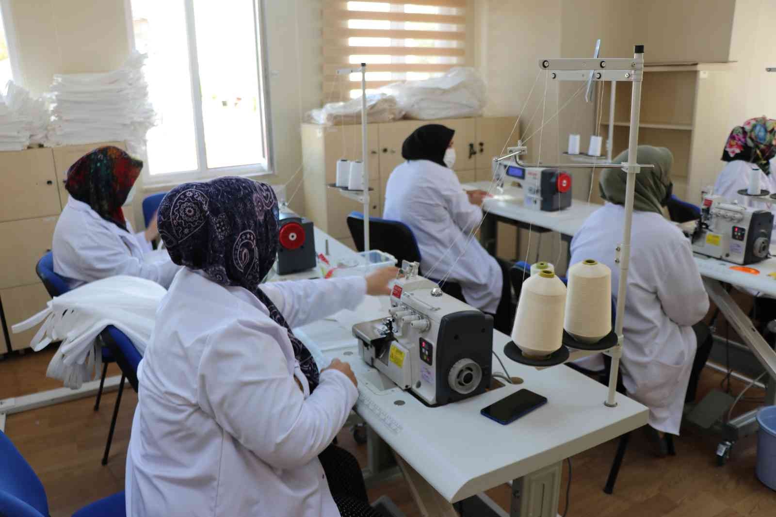 Maden şehit aileleri hem öğreniyor hem üretiyor