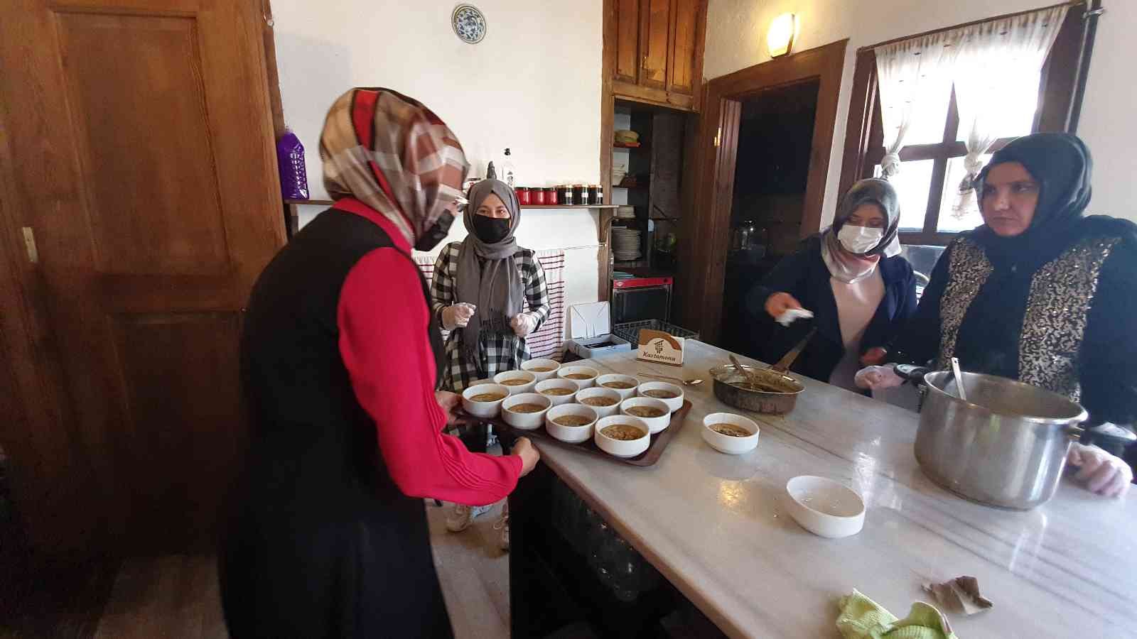 Kastamonu’nun yöresel yemeklerinden ekşili pilav ve akdene çorbası, dünyaya tanıtılacak