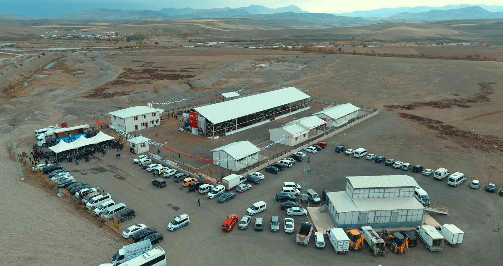 Horasan’da Canlı Hayvan Pazarı ve Mezbahana açılışı