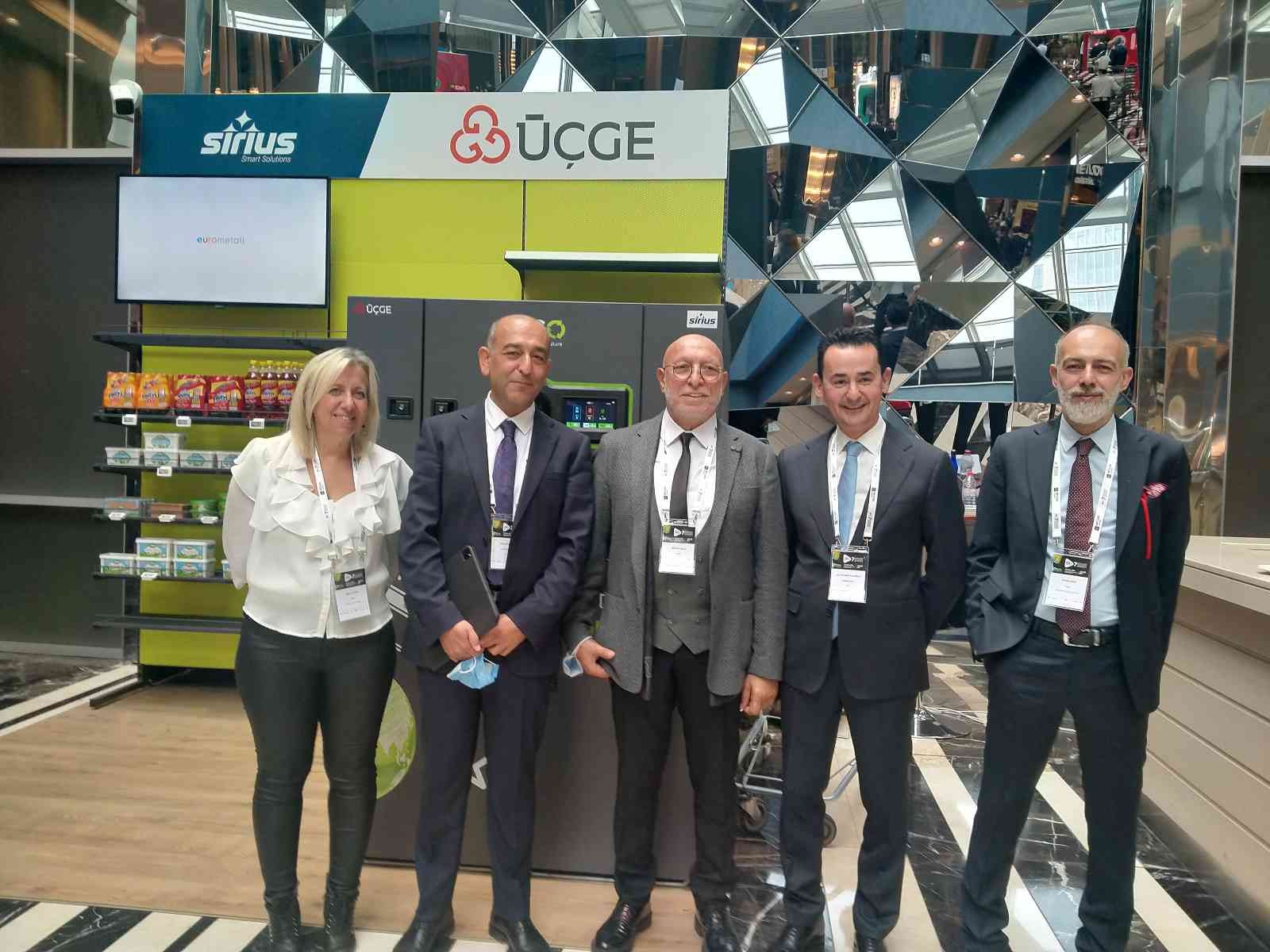 ÜÇGE’nin geri dönüşüm makinesi perakende sektörü ile buluştu