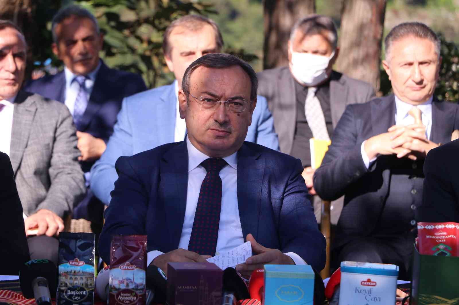 ÇAYKUR 2021 yaş çay sezonunu kapattı