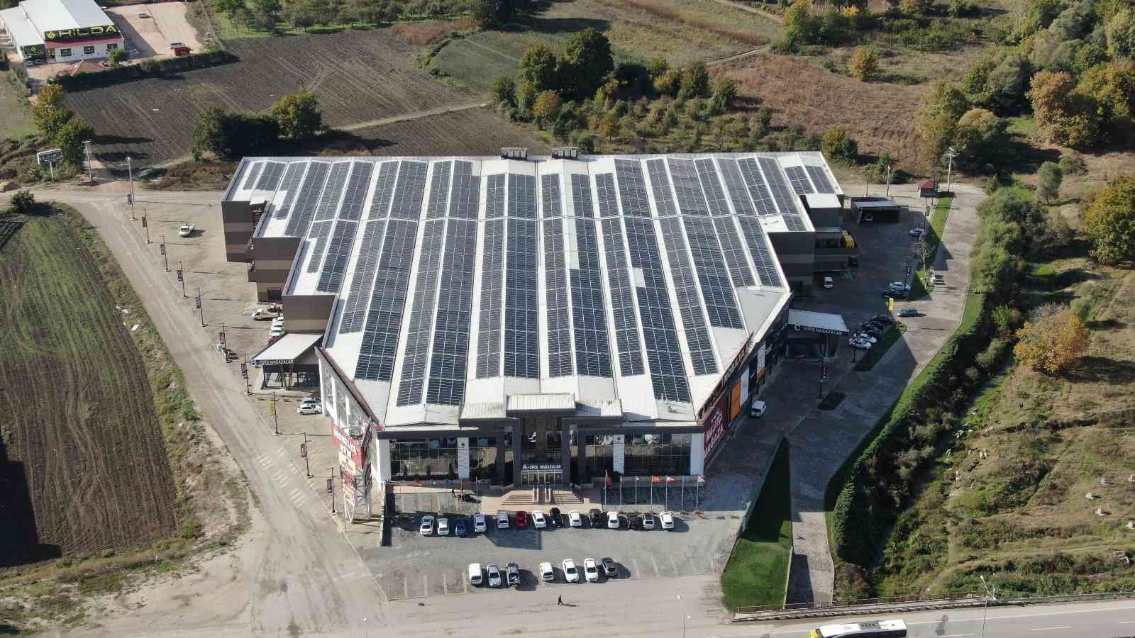 Çevreci AVM’ye 4 bin güneş paneli