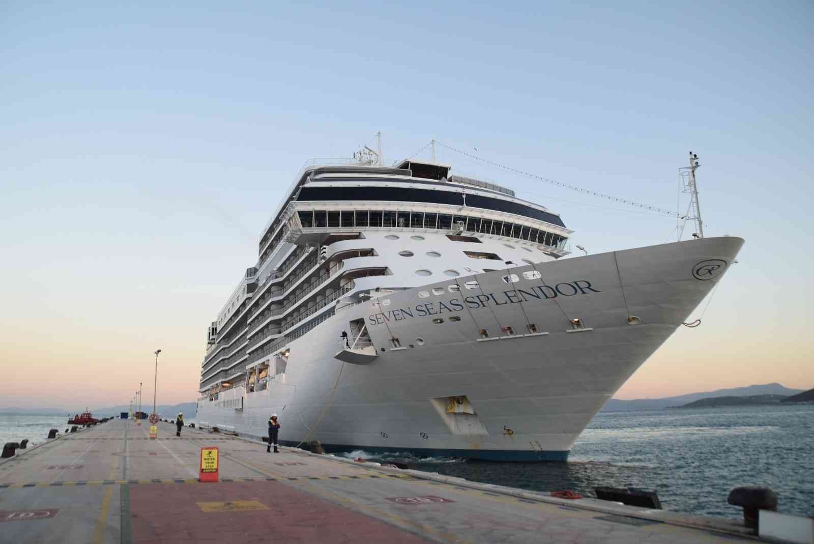 2022 yılında 1.6 milyon kruvaziyer yolcusu bekleniyor