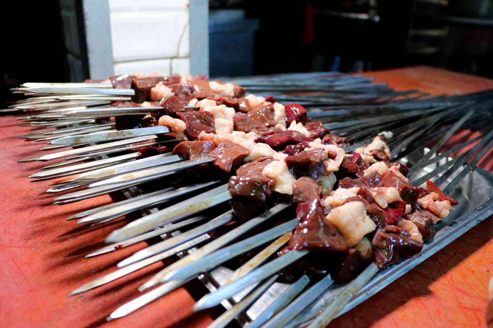 Adana’da ciğer karaborsa oldu