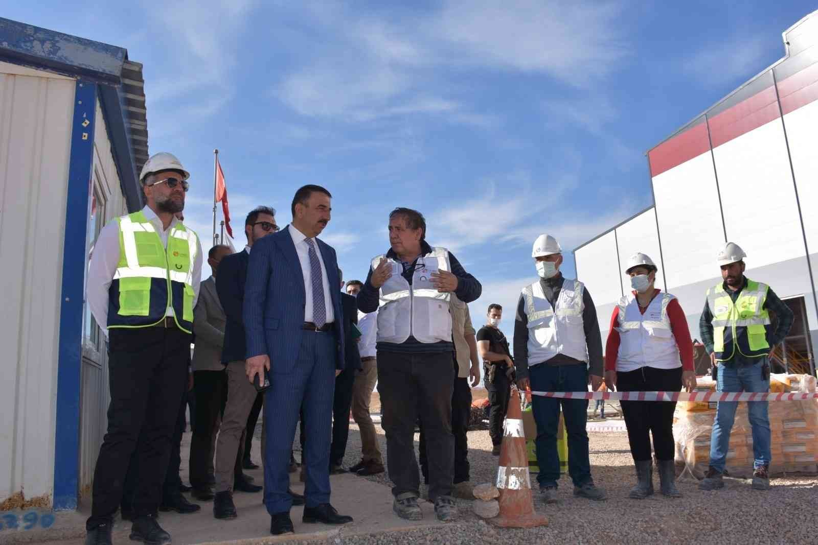 Türkiye’nin ilk çinko metal külçelerini üretecek çinko izabe tesisinde sona gelindi