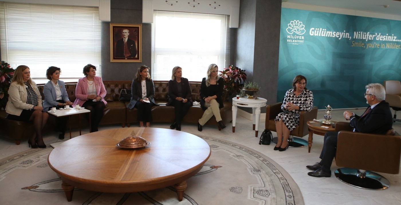 İmzalar kadın girişimcilere destek için atıldı