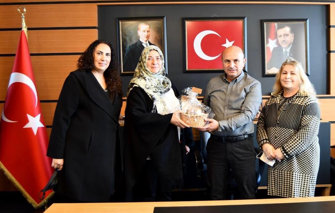 Oral: “Kadınlarımızın emekleri Altınova markasıyla büyüyecek”