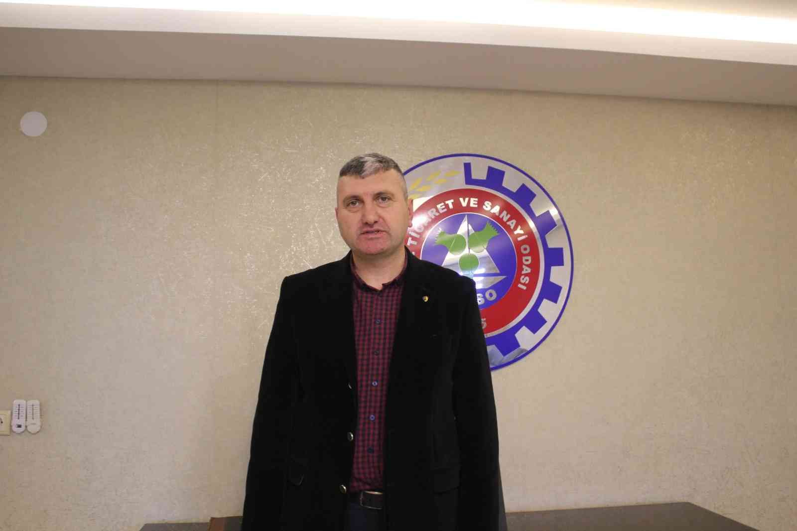 ÜTSO Başkanı Akar: "Tüketici boyunu aşan harcama yapmasın"