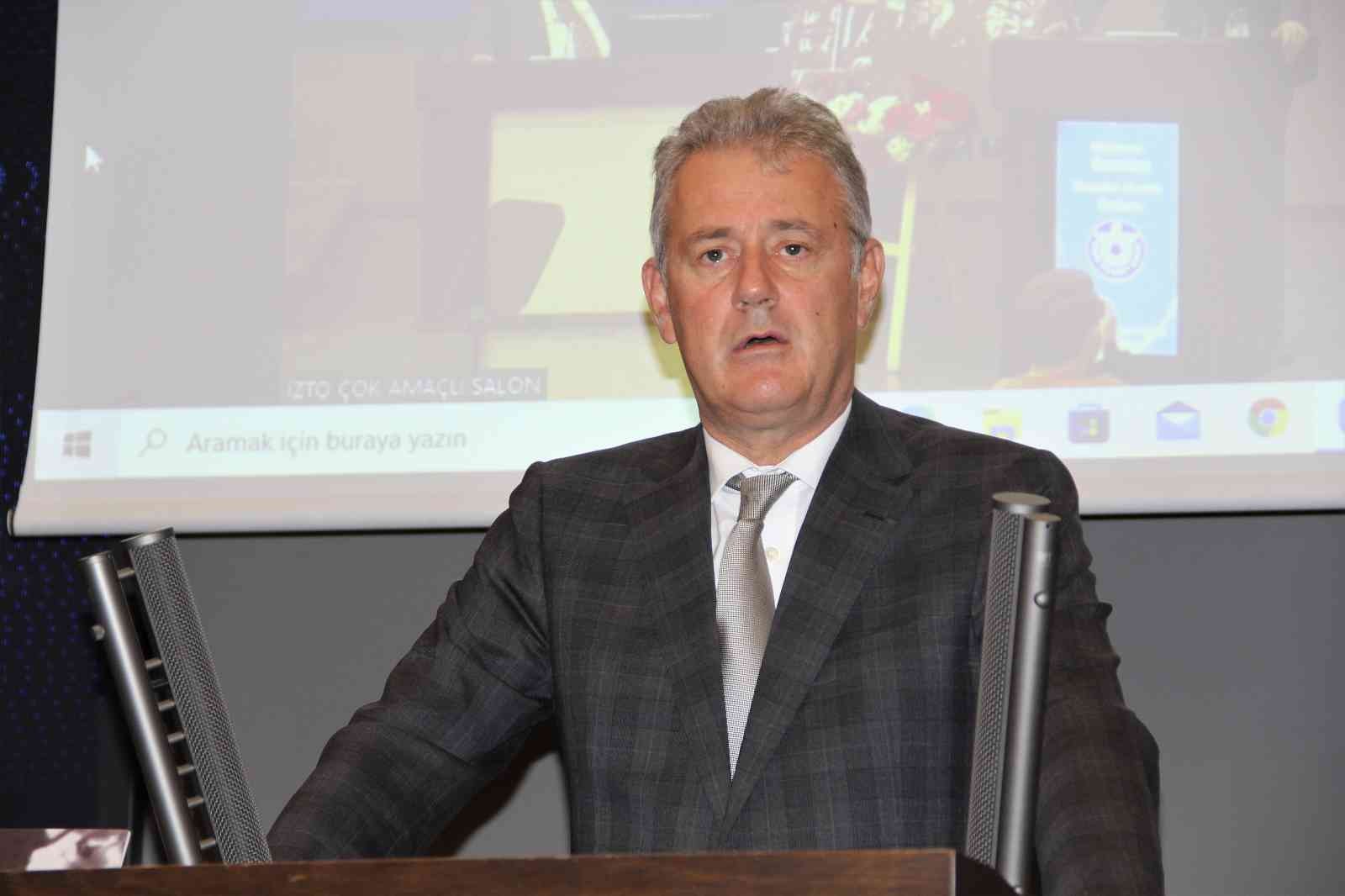 İZTO Başkanı Özgener: “Para politikasında somut adımlar atılmalı”