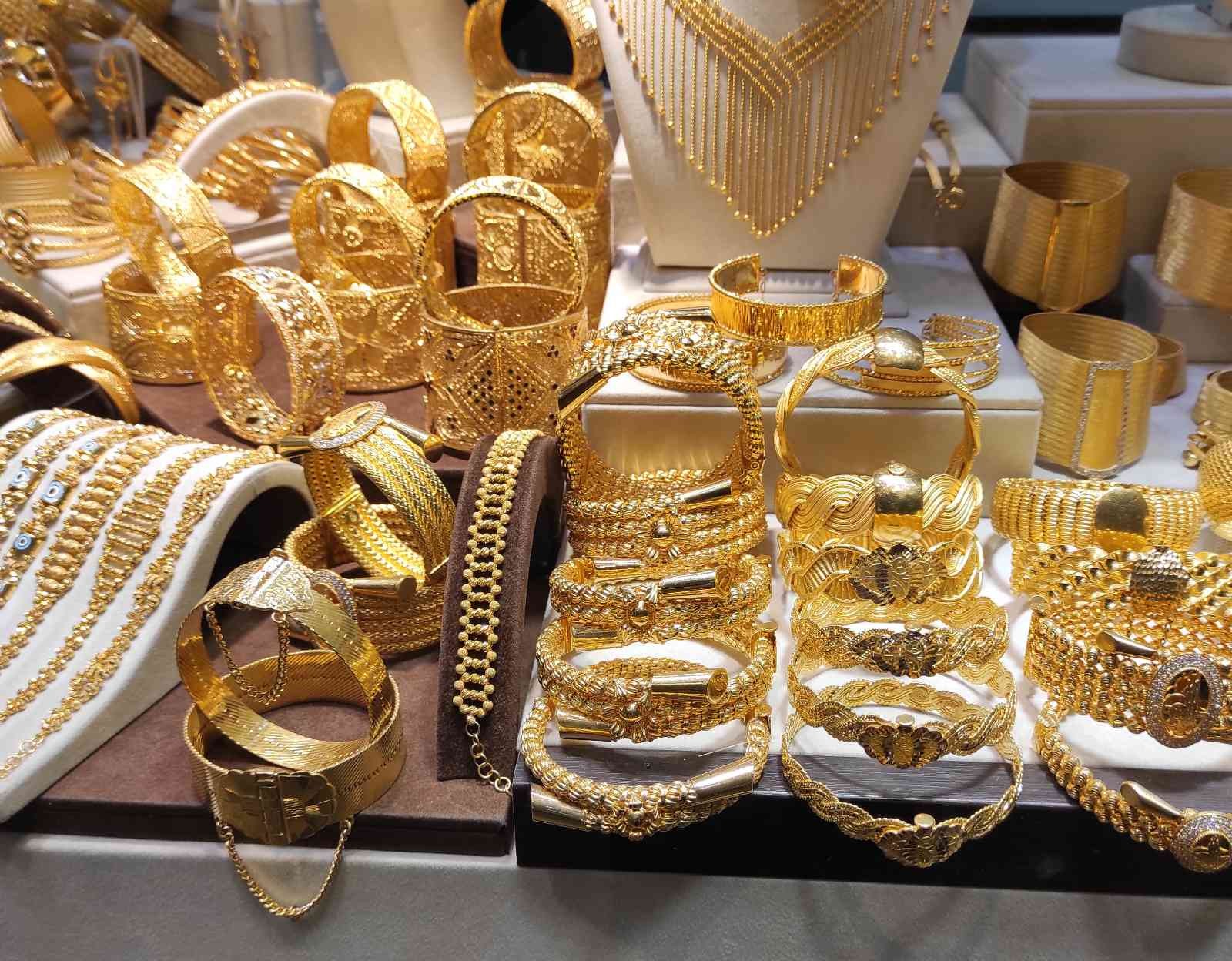 Düğünler altın talebini artırdı