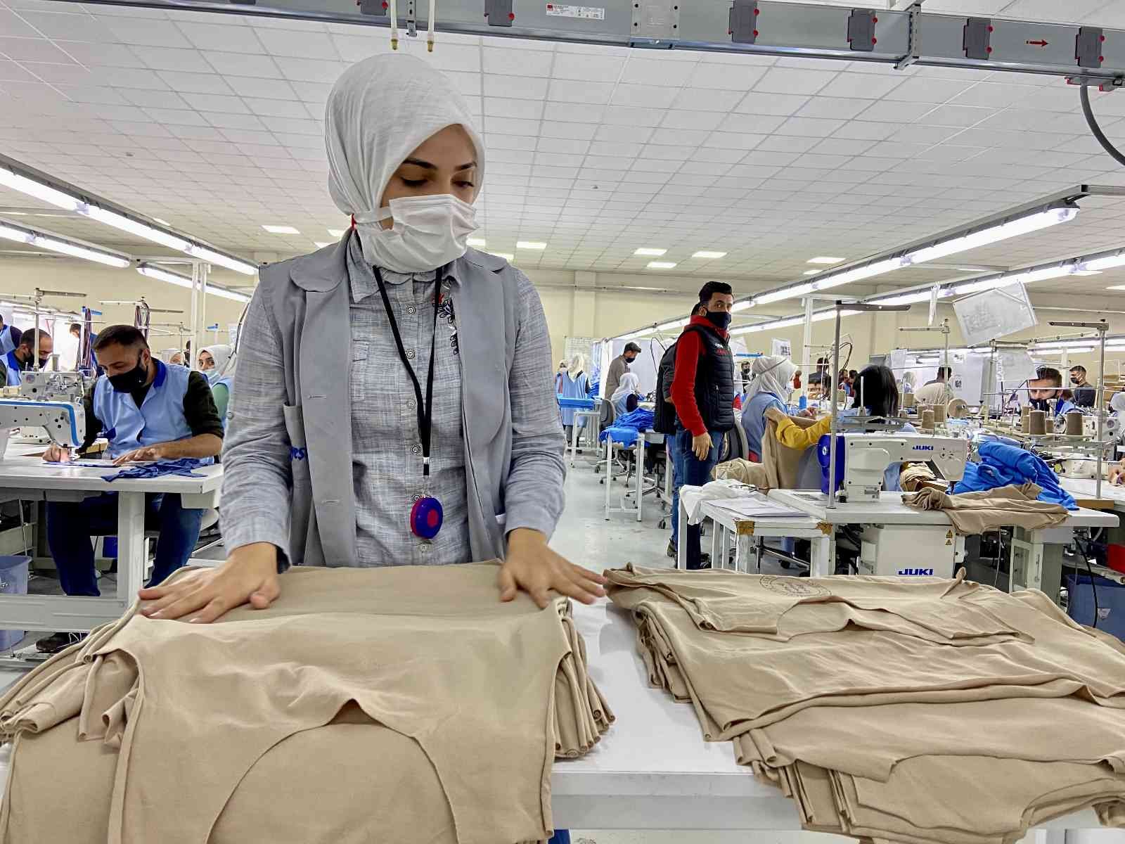 Binlerce insana istihdam sağlayan Tesktilkent’te üretilen ürünler dünyaya ihraç ediliyor