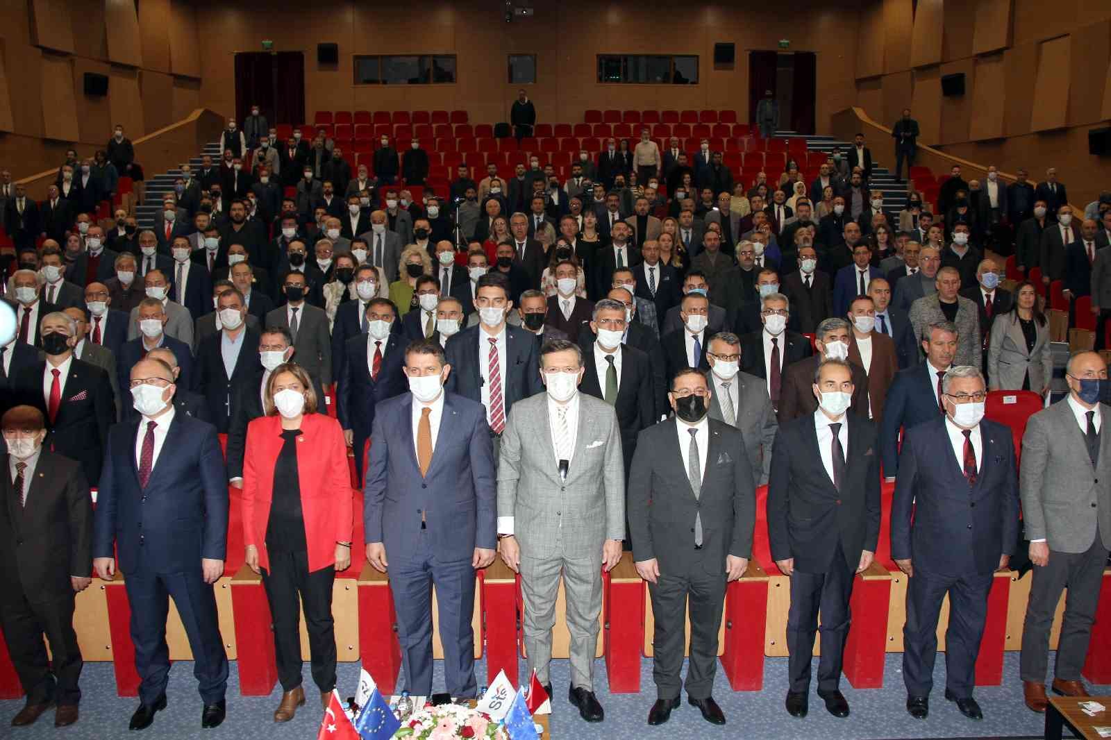 TOBB Başkanı Hisarcıklıoğlu: “Ankara-Sivas yüksek hızlı tren hattı artık tamamlanmalı”