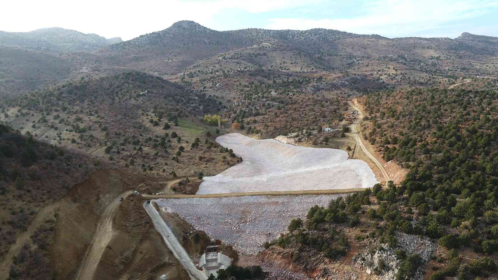 Konya Güneysınır göleti ve sulaması çalışmaları sürüyor