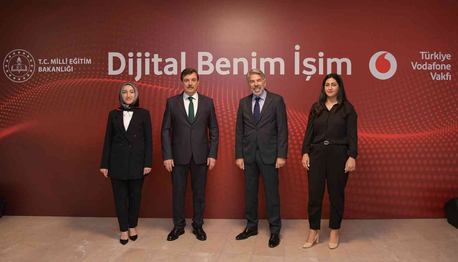 “Dijital Benim İşim” projesi 1 yılda 5 milyon TL’lik sosyal değer oluşturdu