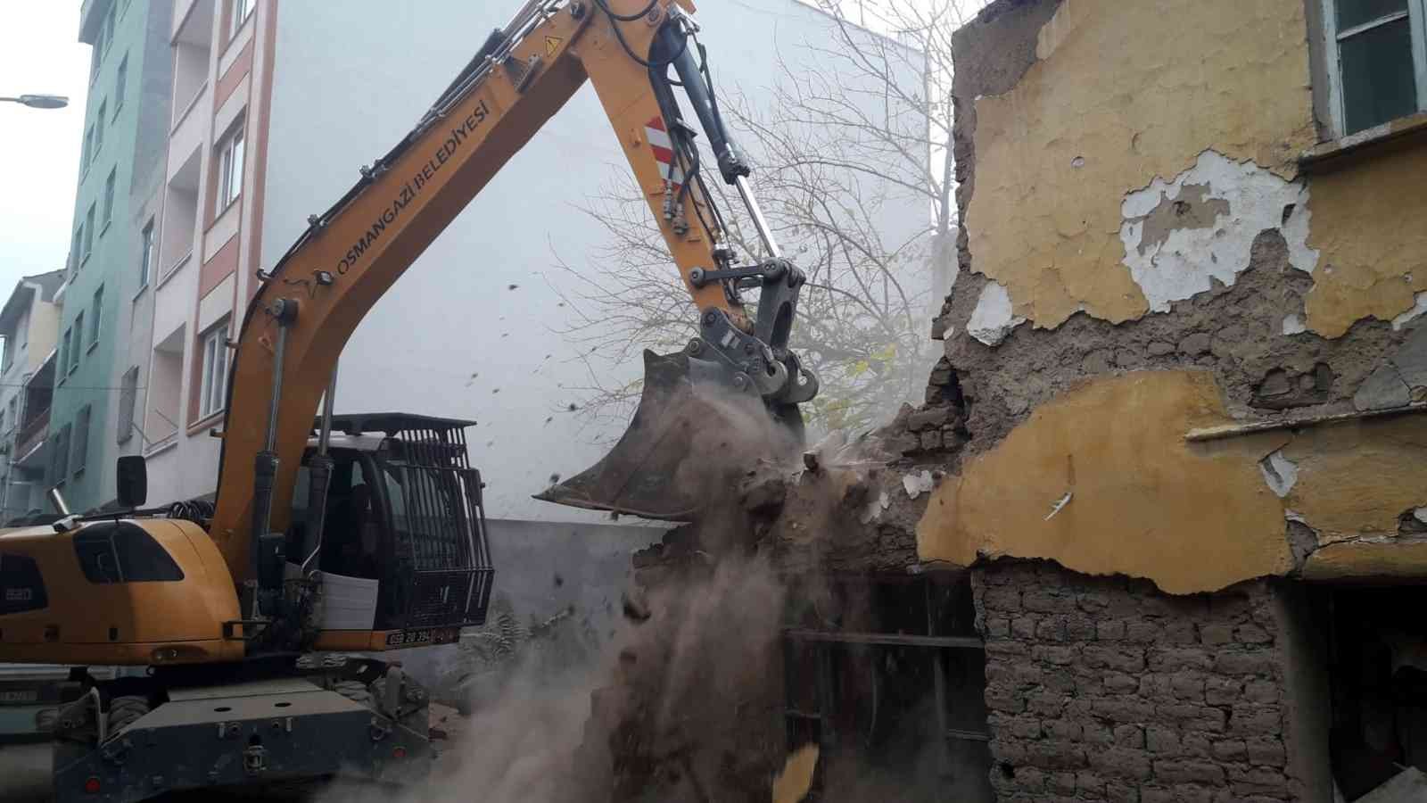 Osmangazi’de metruk bina kalmayacak