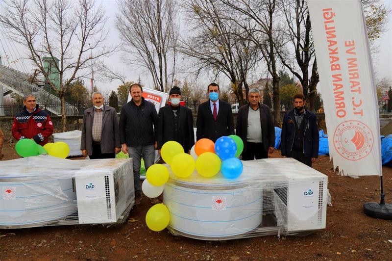 Bingöl’de yetiştiricilere yüzde 60 hibeli süt soğutma tankı dağıtıldı