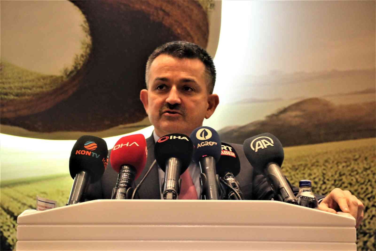 Bakan Pakdemirli: “Ülkemizde kullanılan tohumlukların yüzde 96’sı yurt içinde üretilmektedir”