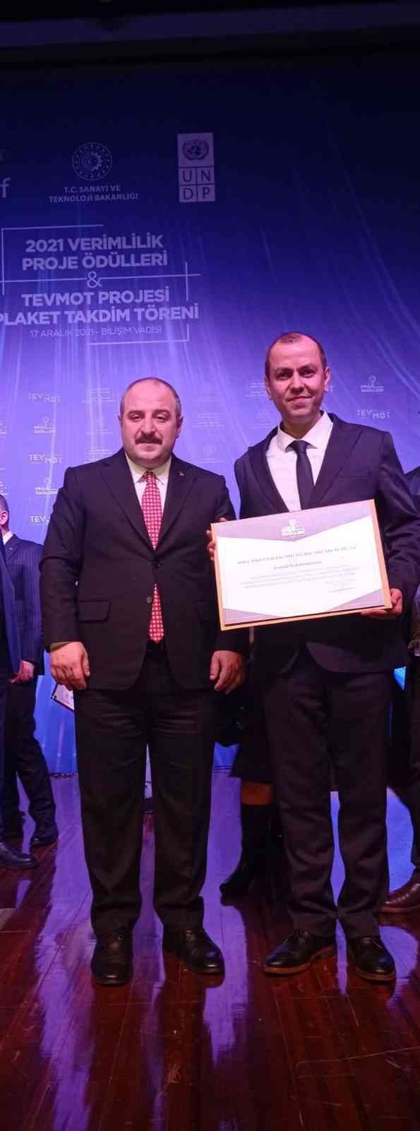 Millî yazılıma ödül