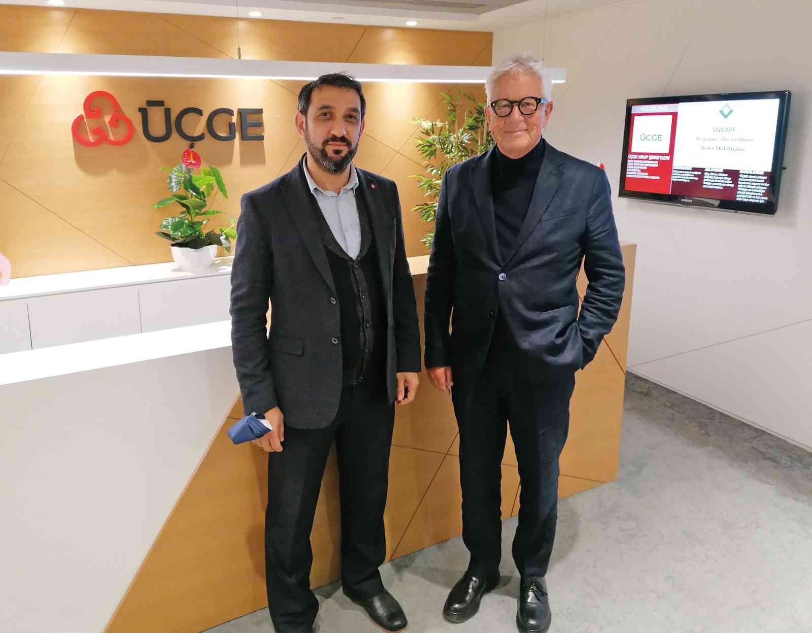 Japon devi System Square, Üçge Elektronik ile Türkiye pazarında