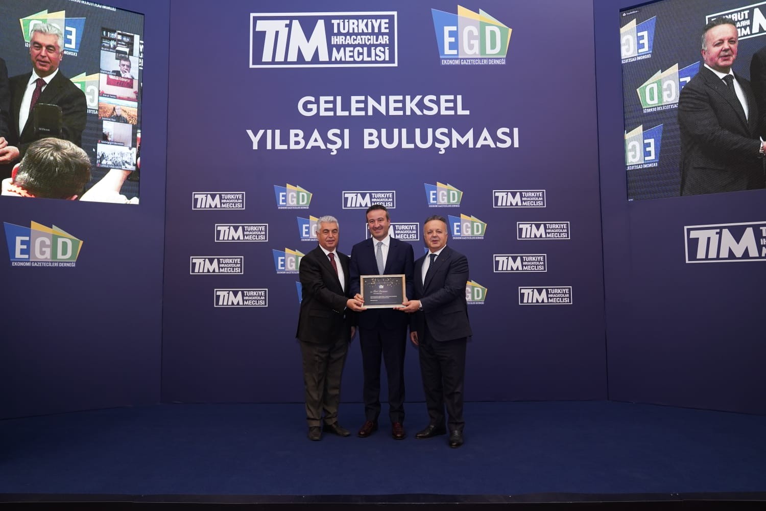 EGD’den THY Kurumsal İletişim Başkanı Dorman’a ödül