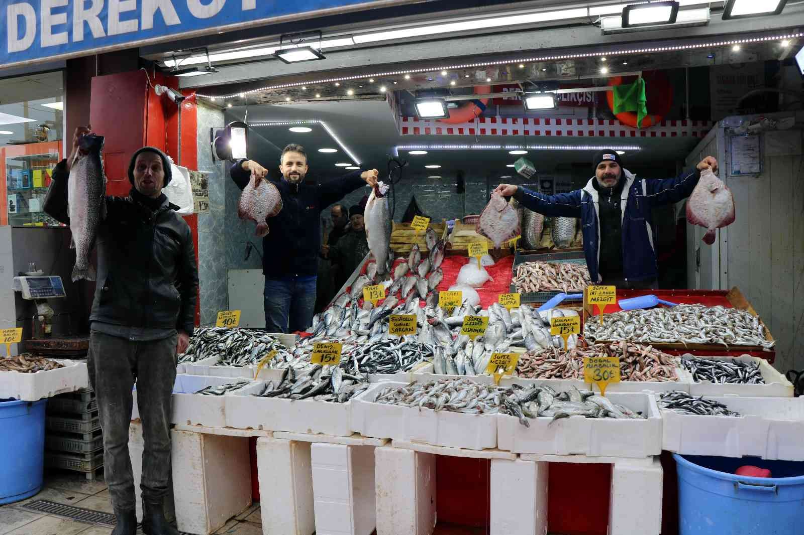 Karadeniz’de en ucuz balığın kilosu 10, en pahalı balığın kilosu 250 TL