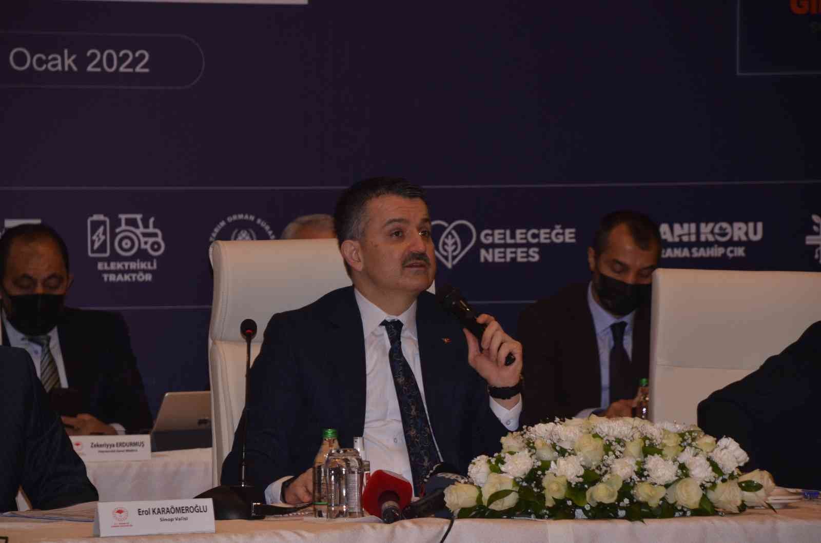 Bakan Pakdemirli: “Kimsenin benim üreticimin hibesinden çalmaya hakkı yok”