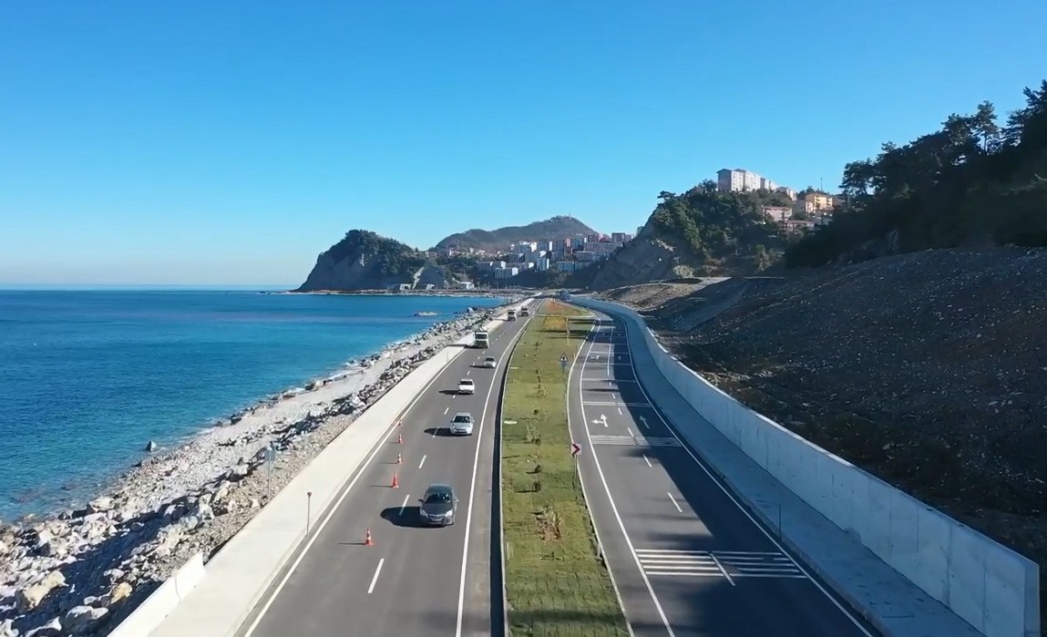 50 yıllık çile sona erdi, 5 dakikalık yol ulaşımı kolaylaştırdı