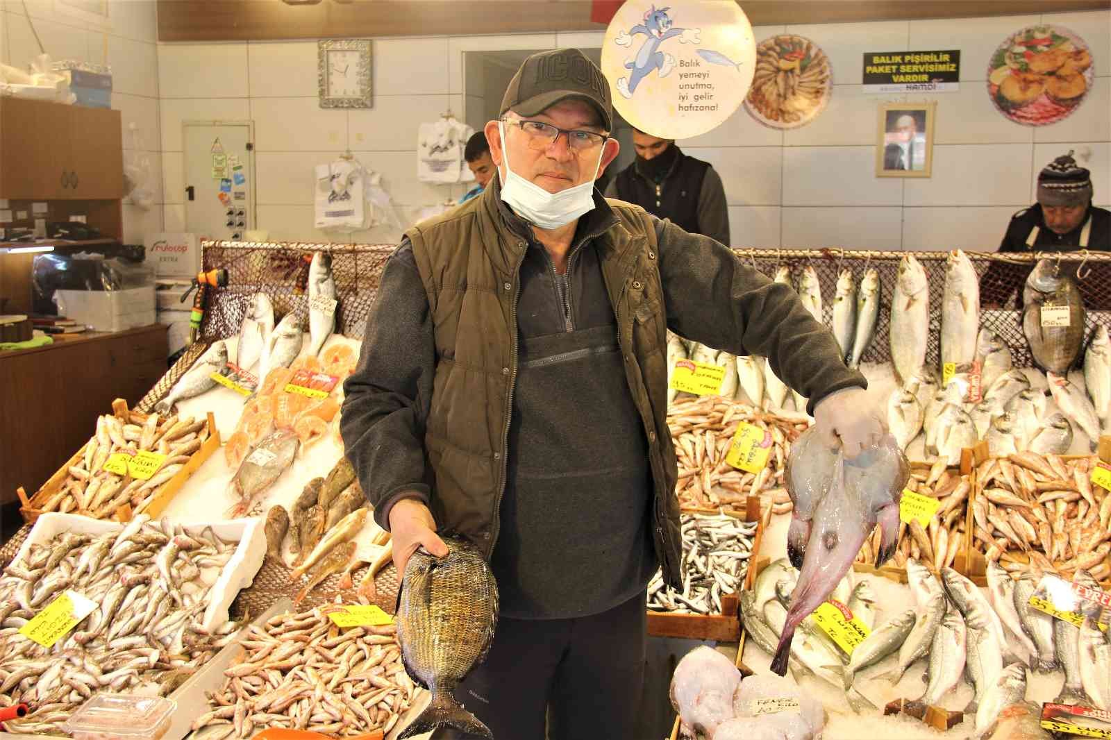 KDV indirimi balık tezgahlarına da yansıdı