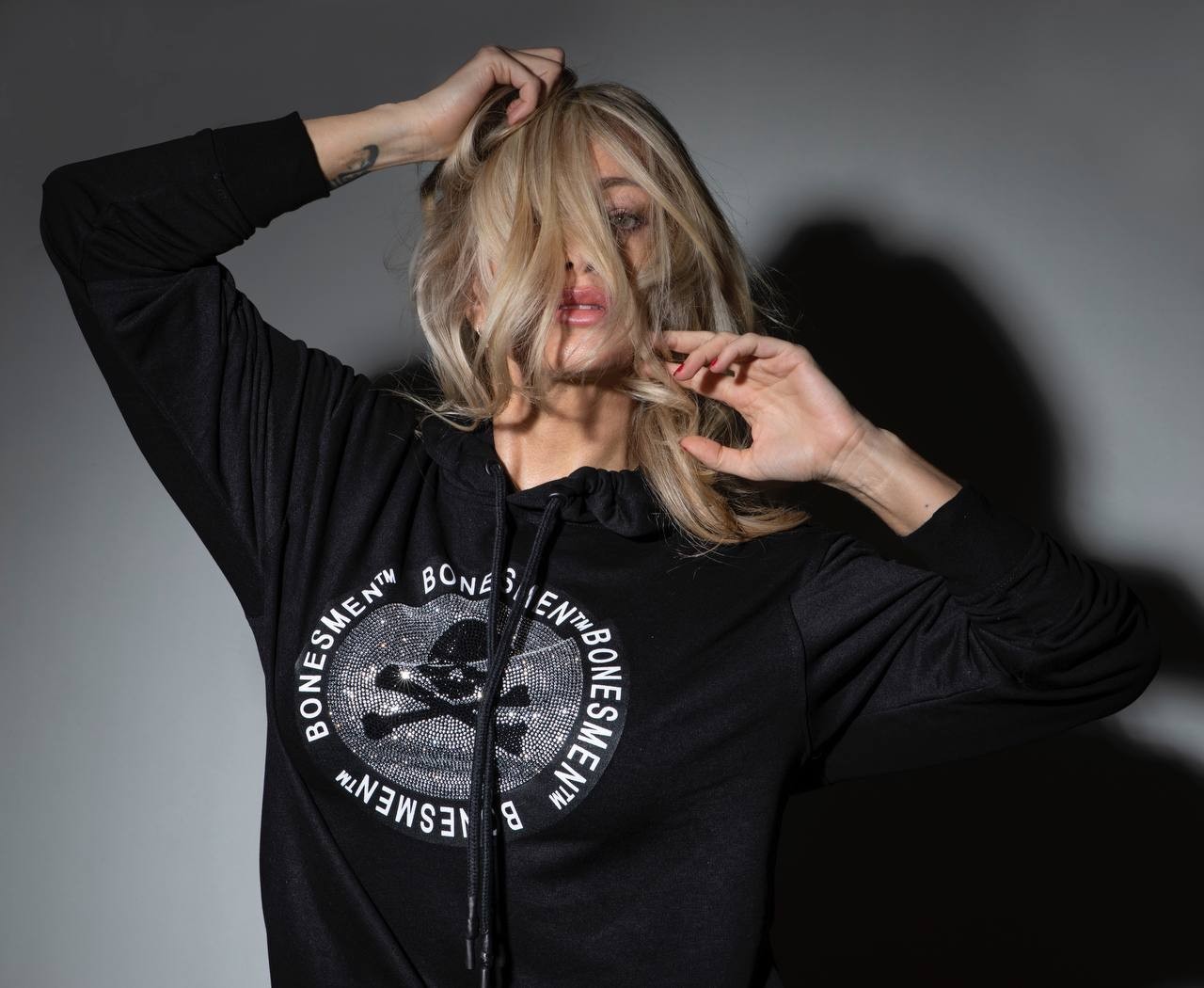 Lüks sokak markası, Ukrayna’daki satışlarını askıya aldı