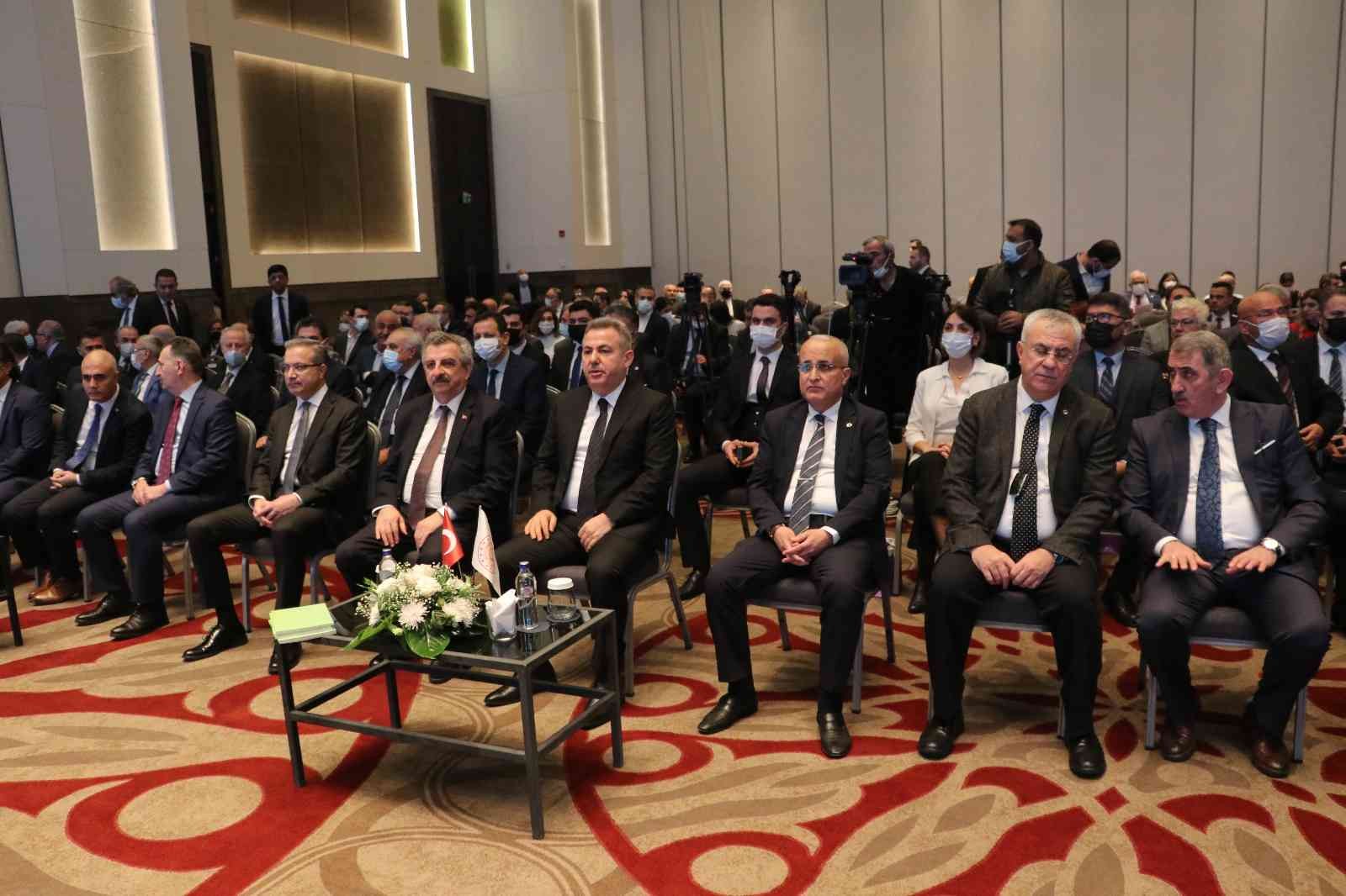 Büyükdede: "Petrokimya yatırımları cari açığı kapatacak"