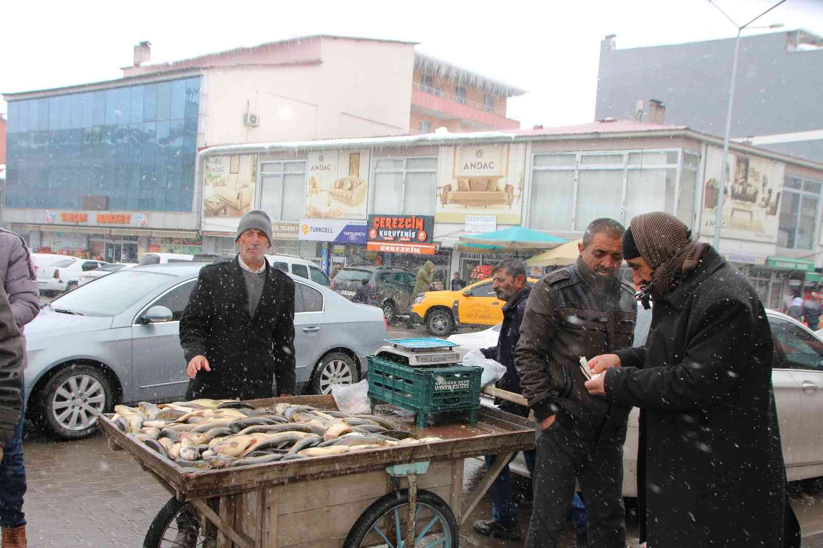 Varto’da balığa rağbet