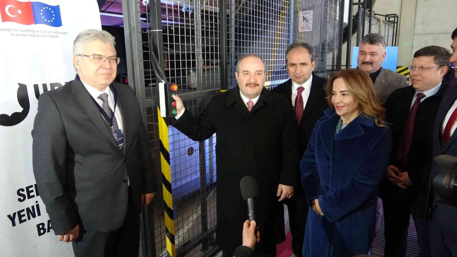 Bakan Varank, Türkiye’nin en modern deri işleme tesisini hizmete açtı