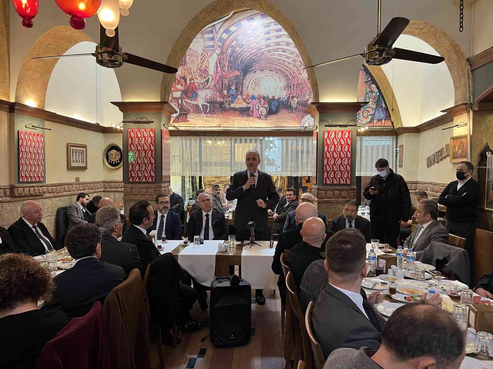 AK Parti Genel Başkanvekili Kurtulmuş: “Türkiye yaptırımlara rağmen Rusya ile konuşabilen tek ülkedir"