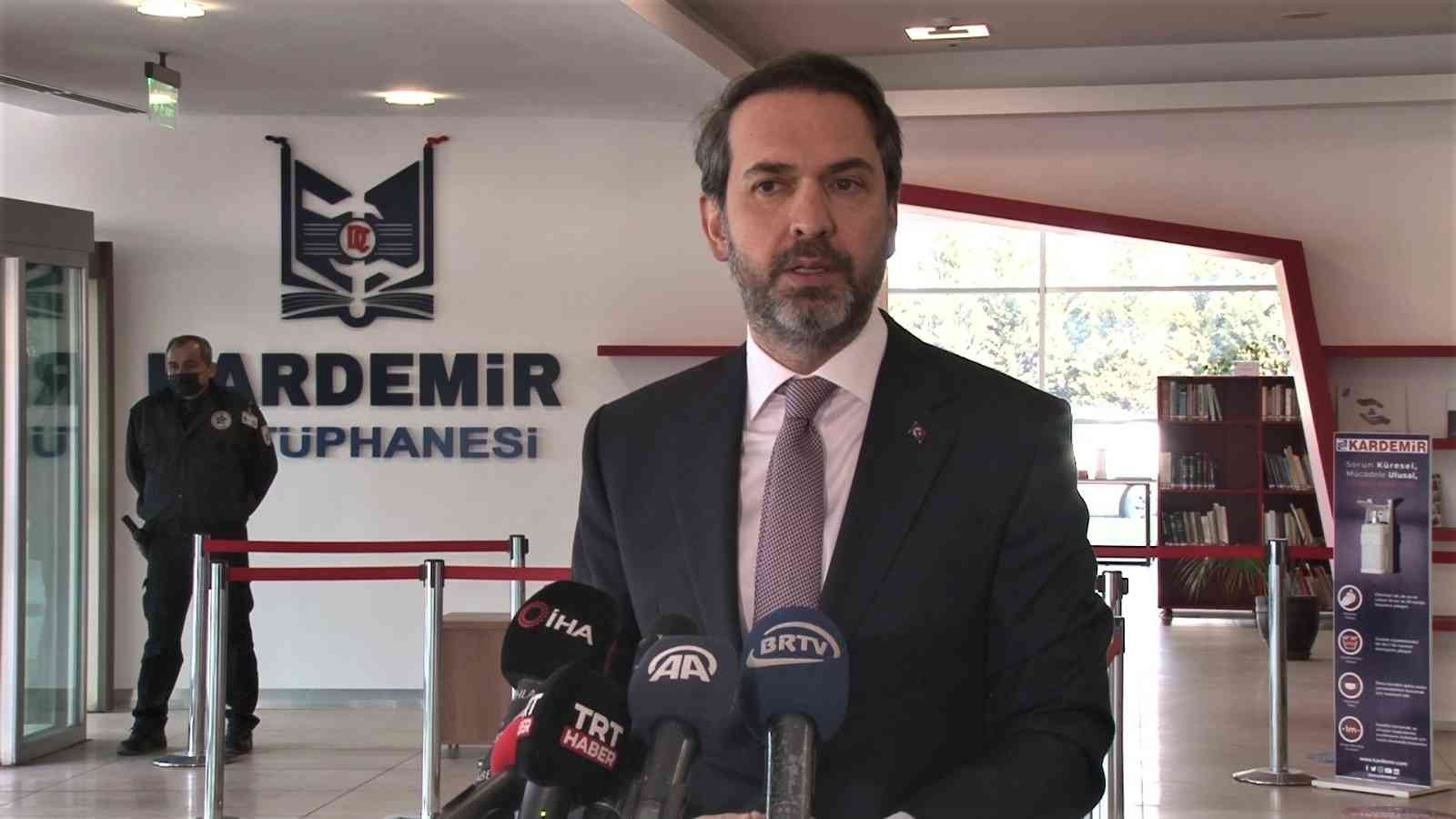 Bayraktar, "Tedarik zincirindeki bozulmalar aslında dünyanın belli üretim merkezlerine ihtiyacını ortaya çıkardı"