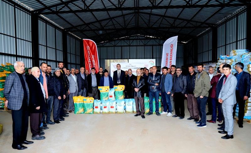 Bingöl’de çiftçilere yüzde 50 hibeli tohum dağıtıldı