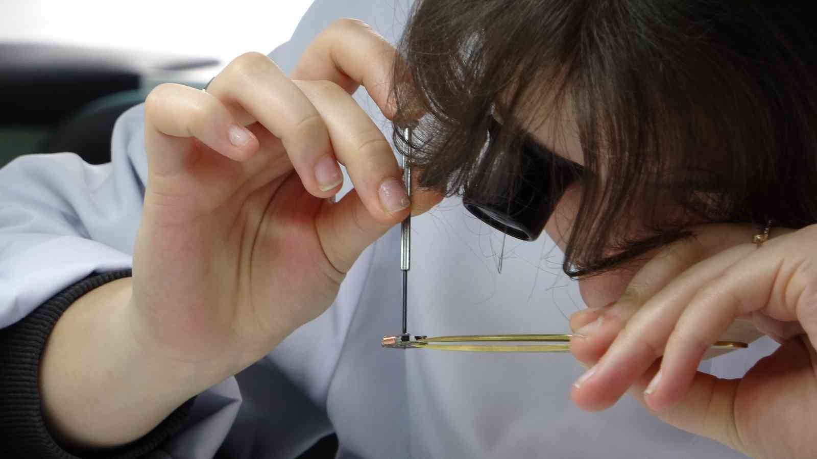 Cumhurbaşkanı Erdoğan’a hediye edilen saat bu okulda yapıldı