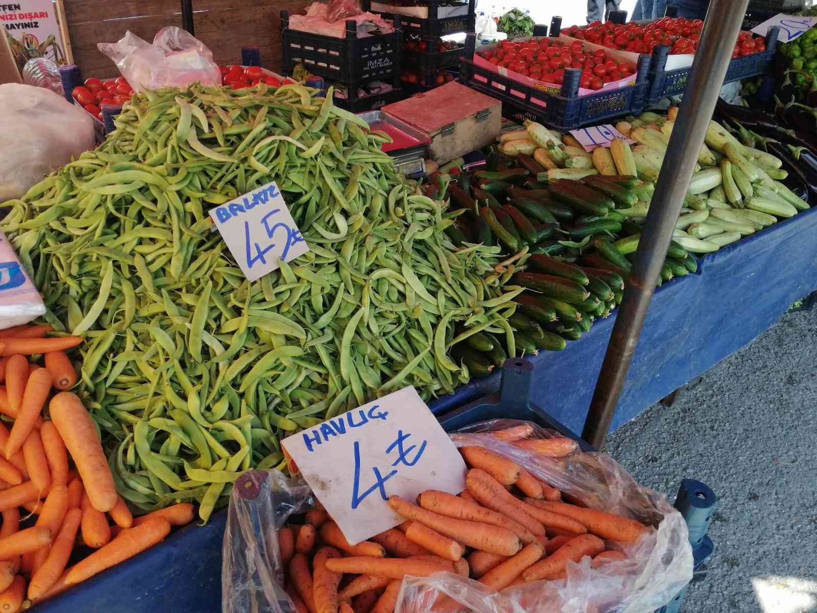 Pazarın en pahalı ürünü “taze fasulye”