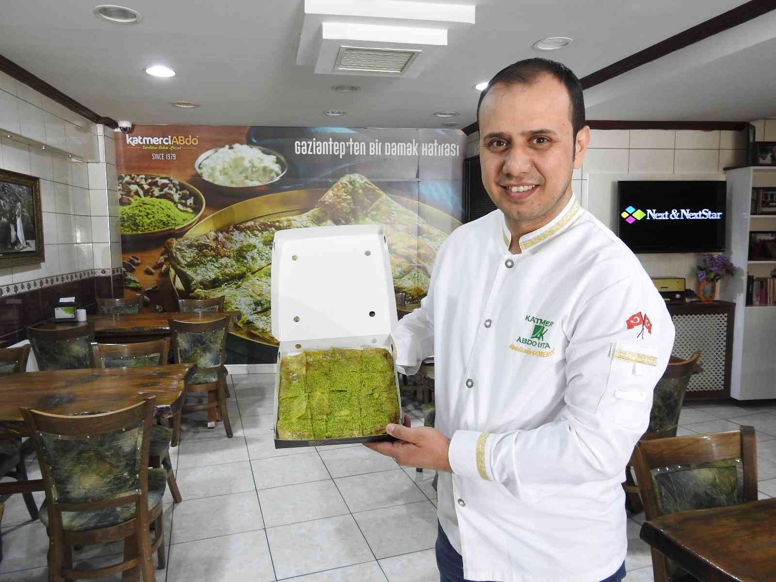 İftar sonralarının vazgeçilmez tatlısı Gaziantep Katmeri