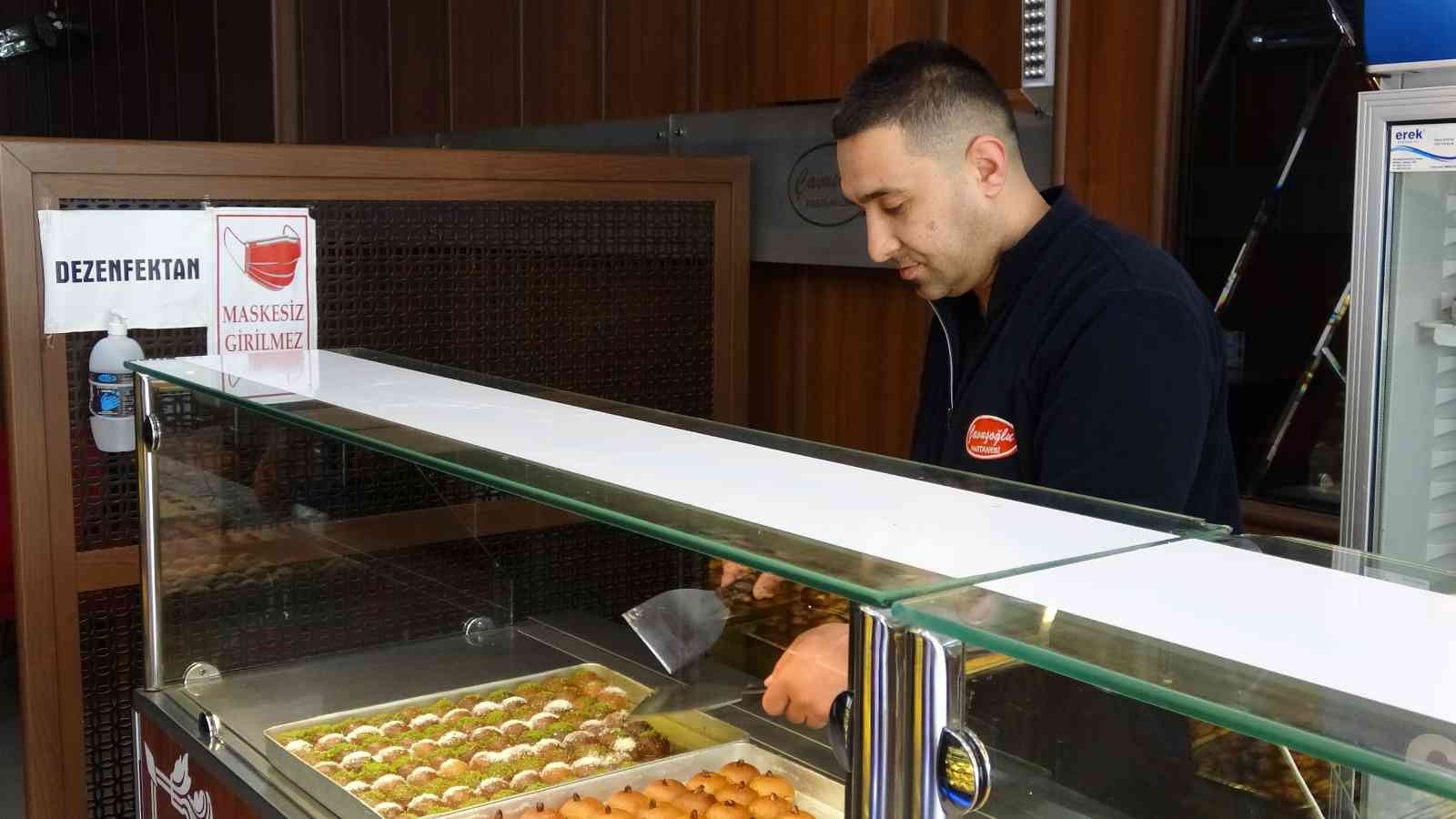 Van’da bayramın ‘tatlı telaşı’ başladı